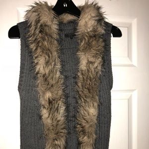 Guess fur vest